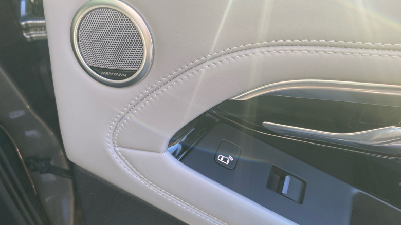 Land Rover Range Rover Evoque 2.0 D180 R-Dynamic HSE 5dr Auto Diesel Hatchback